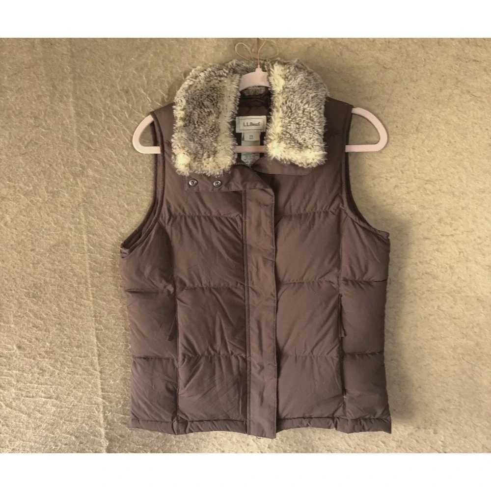 LL Bean Goose Down Puffer Vest Womens‎ Sz XS Brown Faux Fur Removable Collar